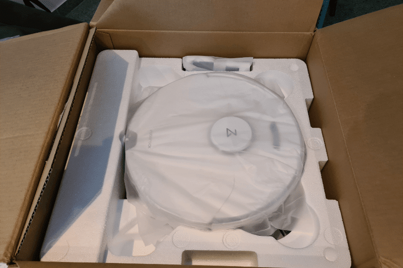 You can see how the Roborock S7 Pro Ultra is wrapped in plastic.